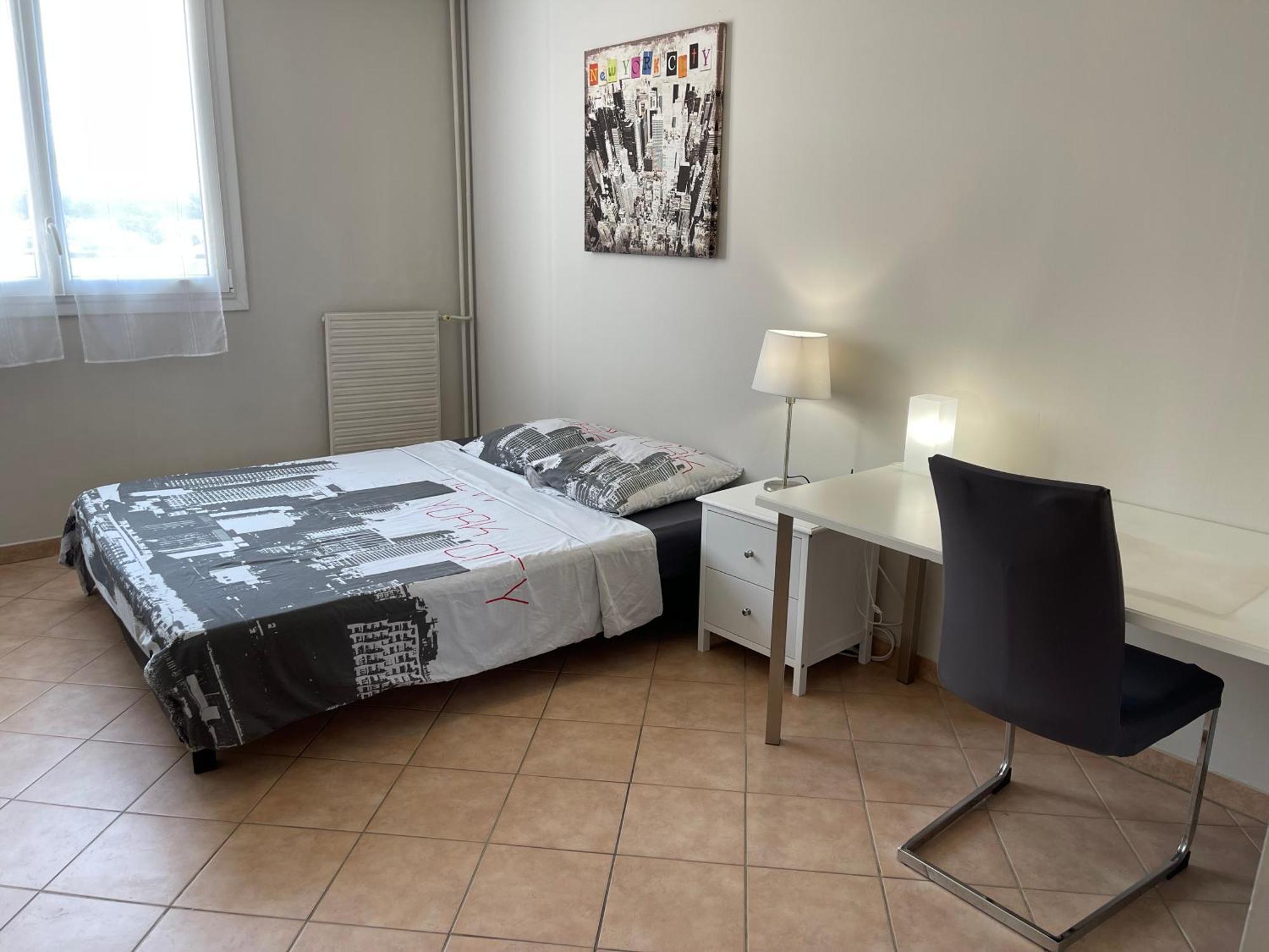 Chambre Privee En Colocation Dans Un Appartement Vaulx En Velin Centre Exterior photo