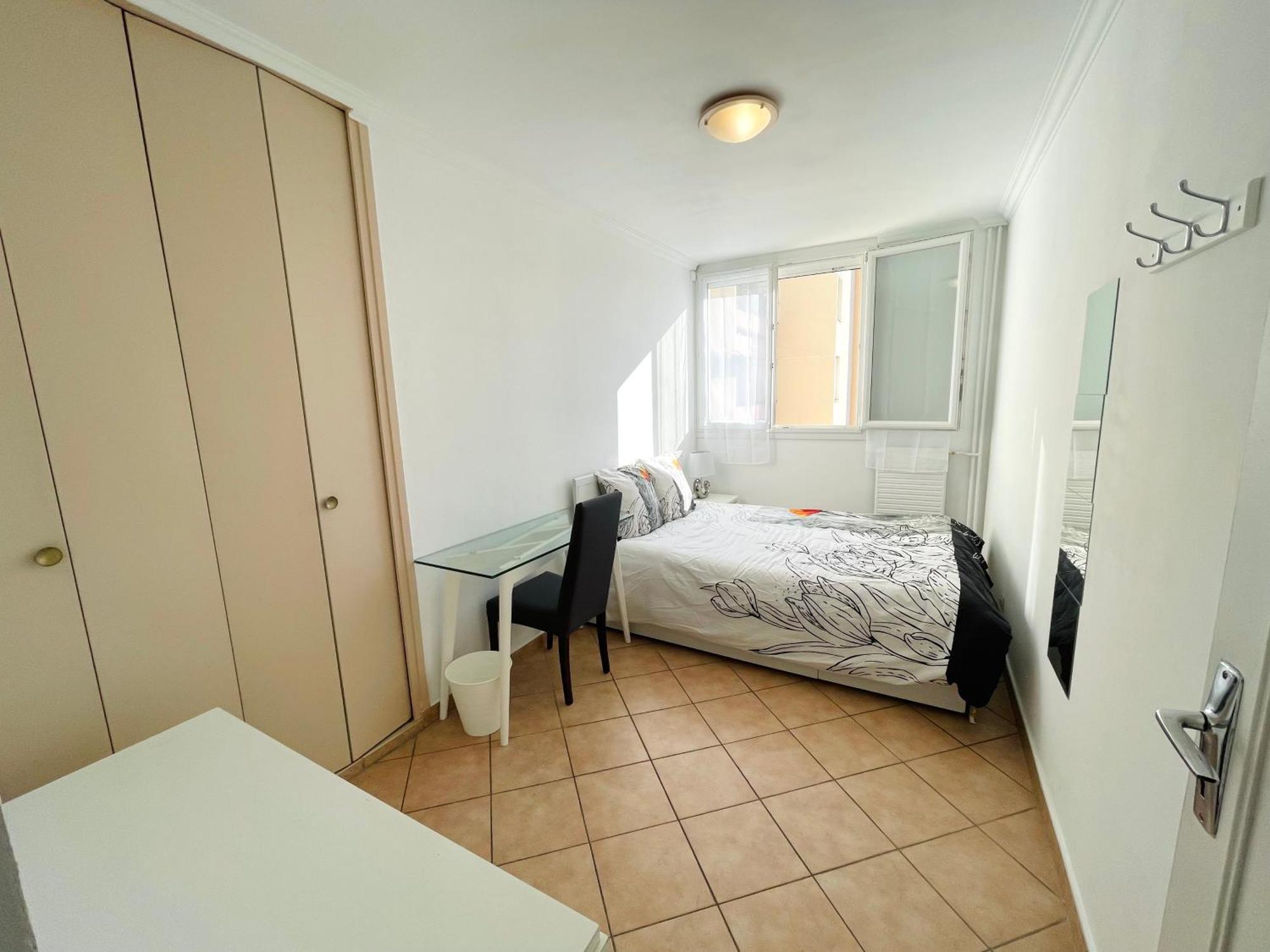 Chambre Privee En Colocation Dans Un Appartement Vaulx En Velin Centre Exterior photo