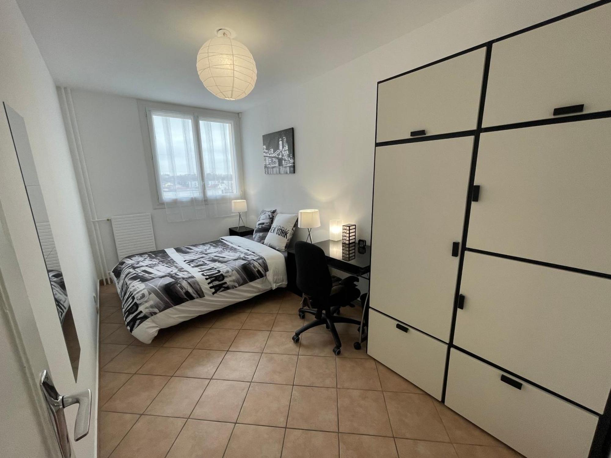 Chambre Privee En Colocation Dans Un Appartement Vaulx En Velin Centre Exterior photo